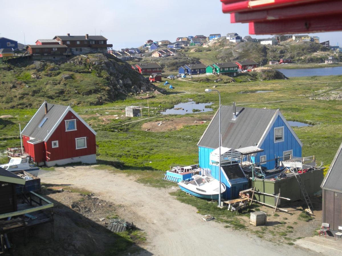 Hotel Sisimiut Extérieur photo