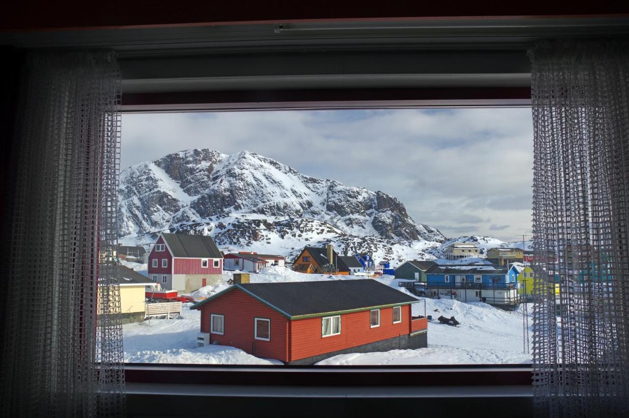 Hotel Sisimiut Extérieur photo